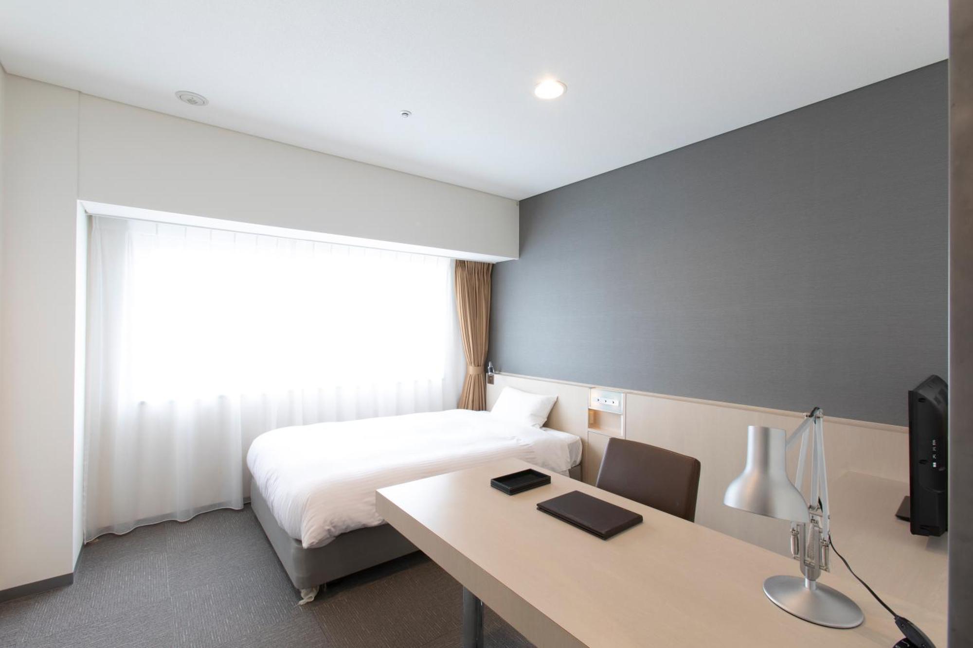 X Wave Funabashi Buitenkant foto